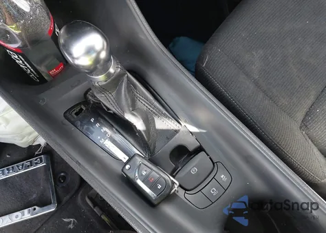 2018 Toyota C-Hr Xle z USA, uszkodzony, nr VIN JTNKHMBX5J1001915